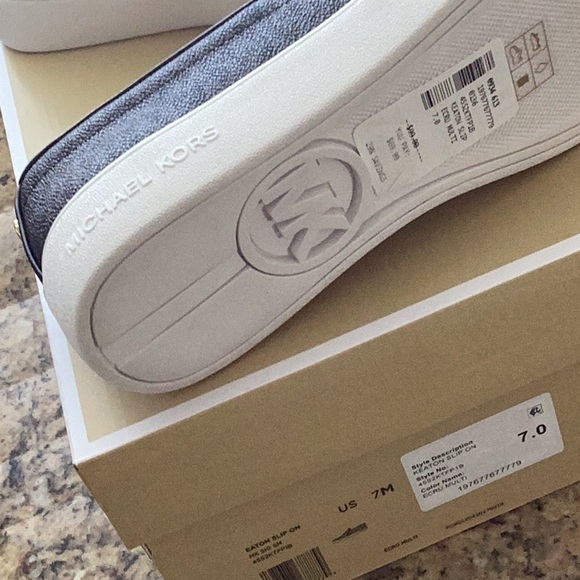 NWT Michael Kors slip ons 7 M Keaton slip on brown & Black - Picture 6 of 8